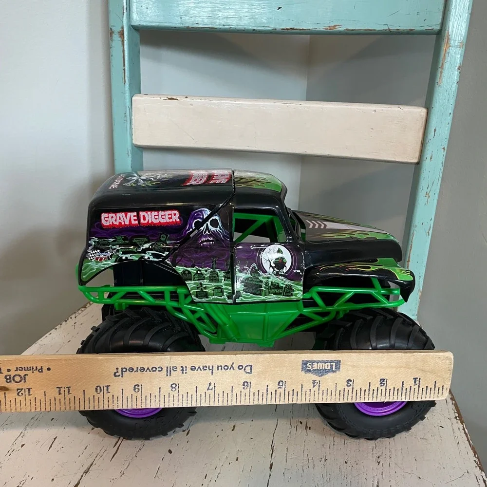 Monster Jam‎ Grave Digger RC Truck Smash & Bash Crash Car Truck Only 1:15
